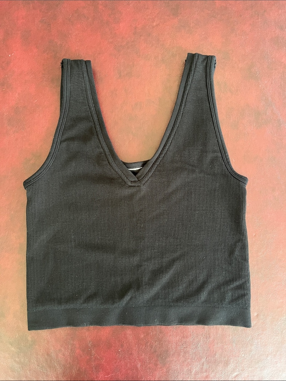 Fabletics Black Ribbed V-Neck Cropped Tank Top
